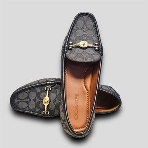 NWOT COACH Certified COA Black/Grey Signature Driving Loafers Women's 10B